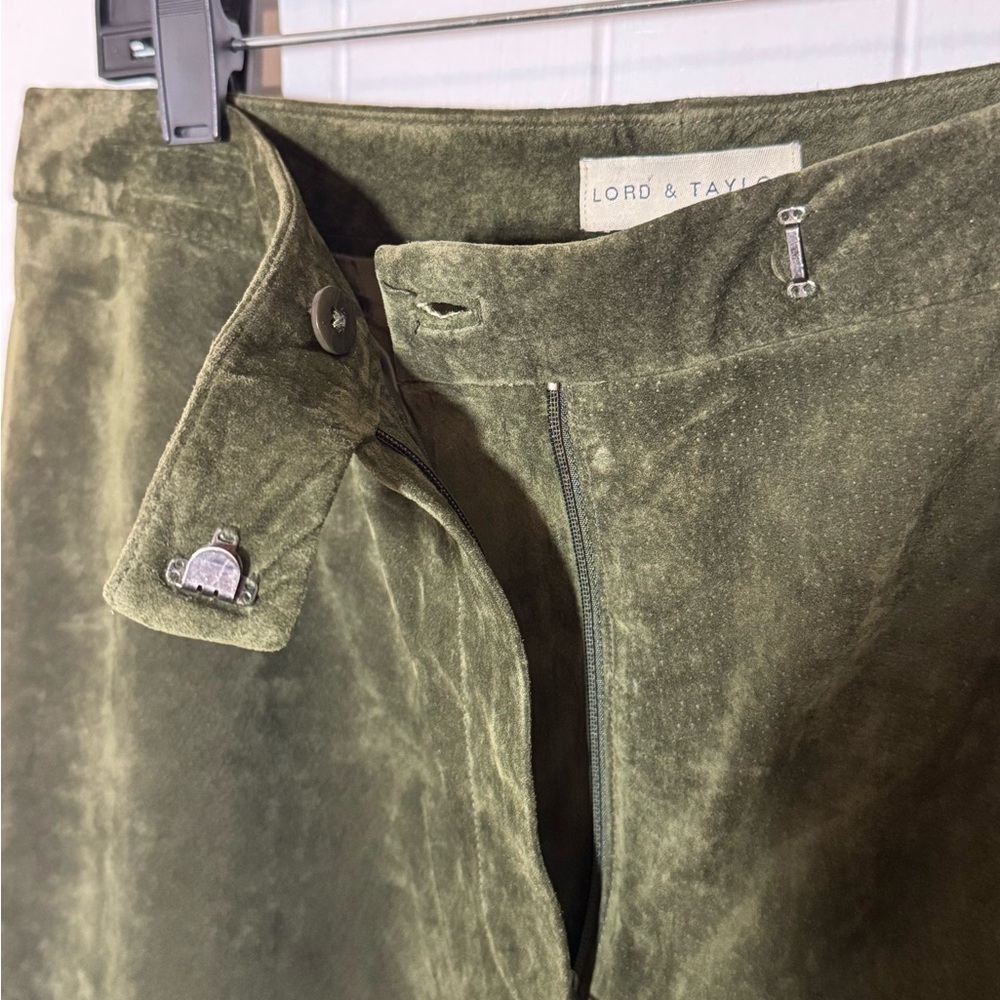 Lord & Taylor 100% Green Leather Pants - Picture 4 of 6